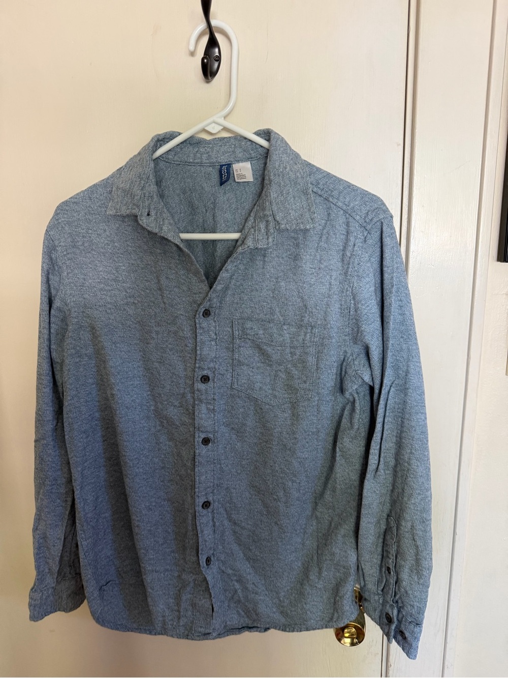 Casual Light Blue Button-Down Shirt with Chest Pocket